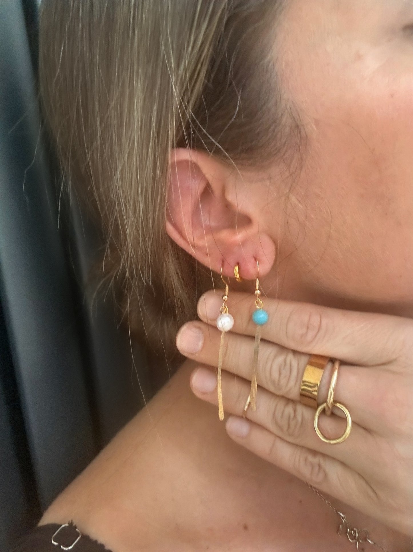 Gold plated and semi precious stones ribbon earring