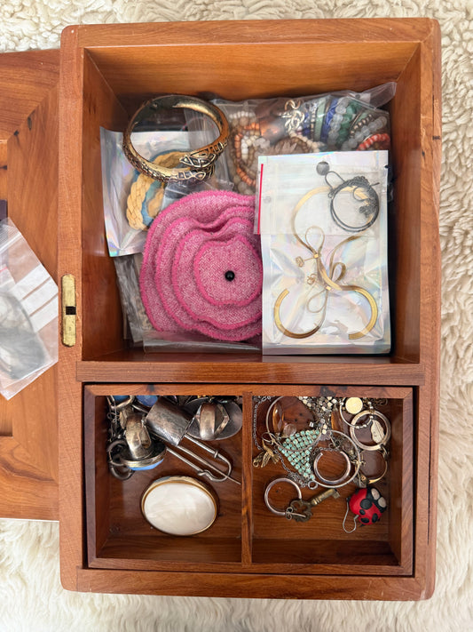 Why Your Jewellery Shouldn’t Sit In A Drawer