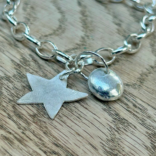 Star and nugget charm bracelet