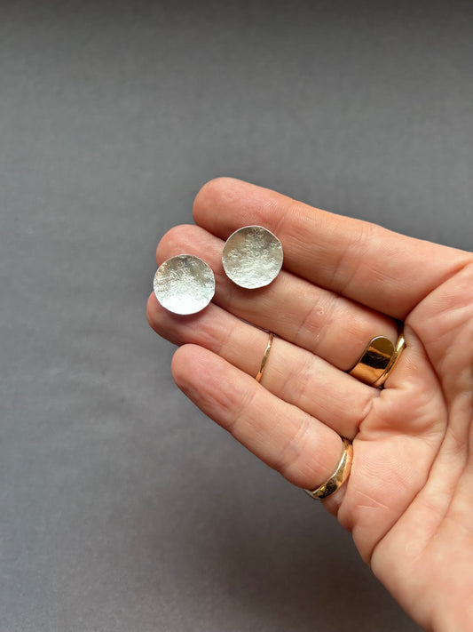 Concave Hammered circle stud earrings
