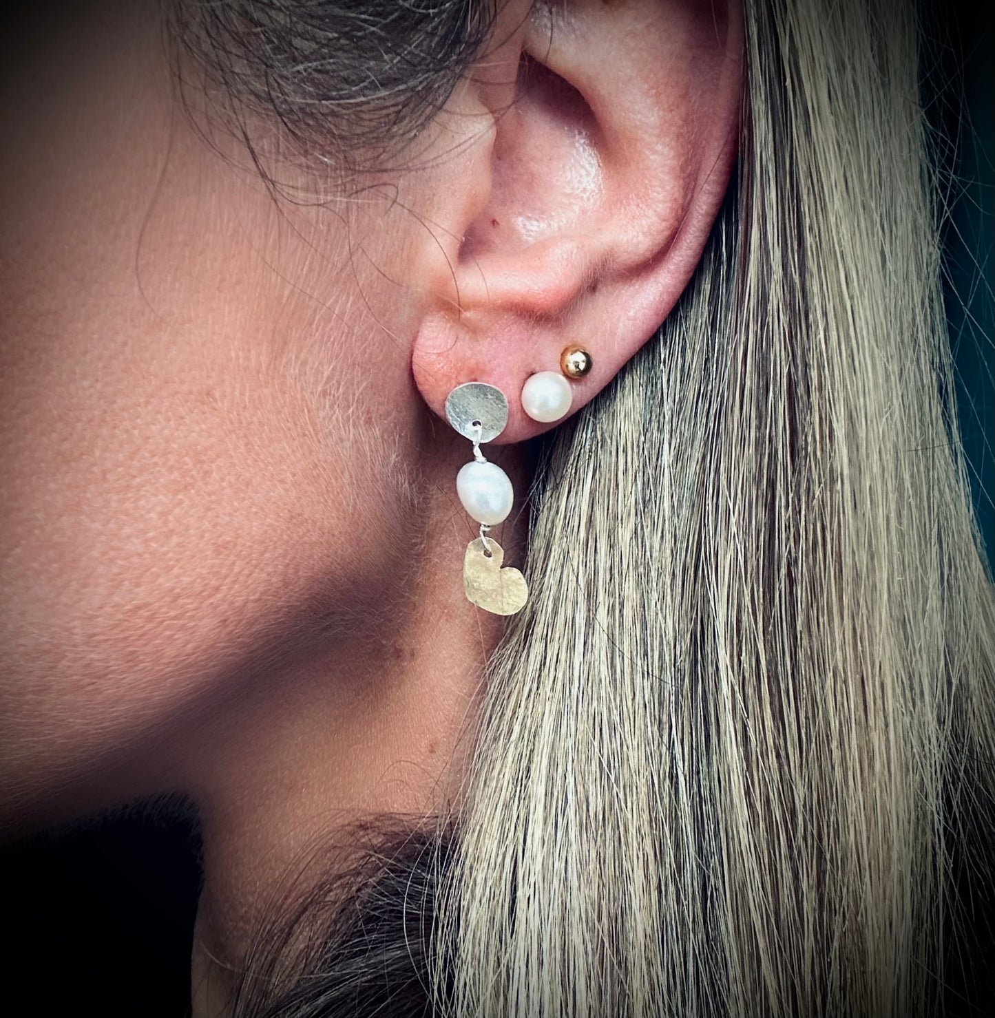 Solid gold hammered heart and pearl silver stud drop earrings