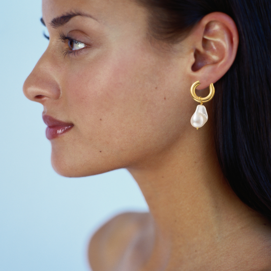 gold and irregular drop pearl hoop earrings